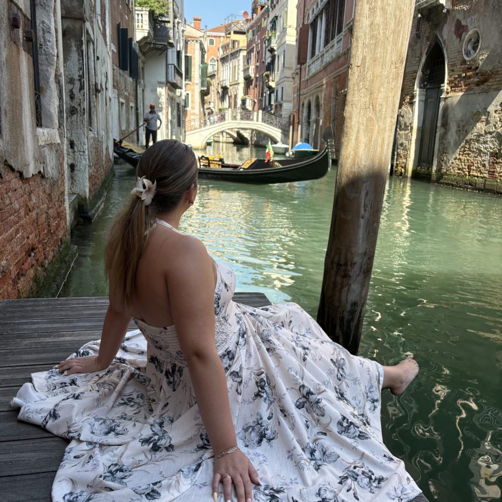 Manon la créatrice de Maui voyages à Venise