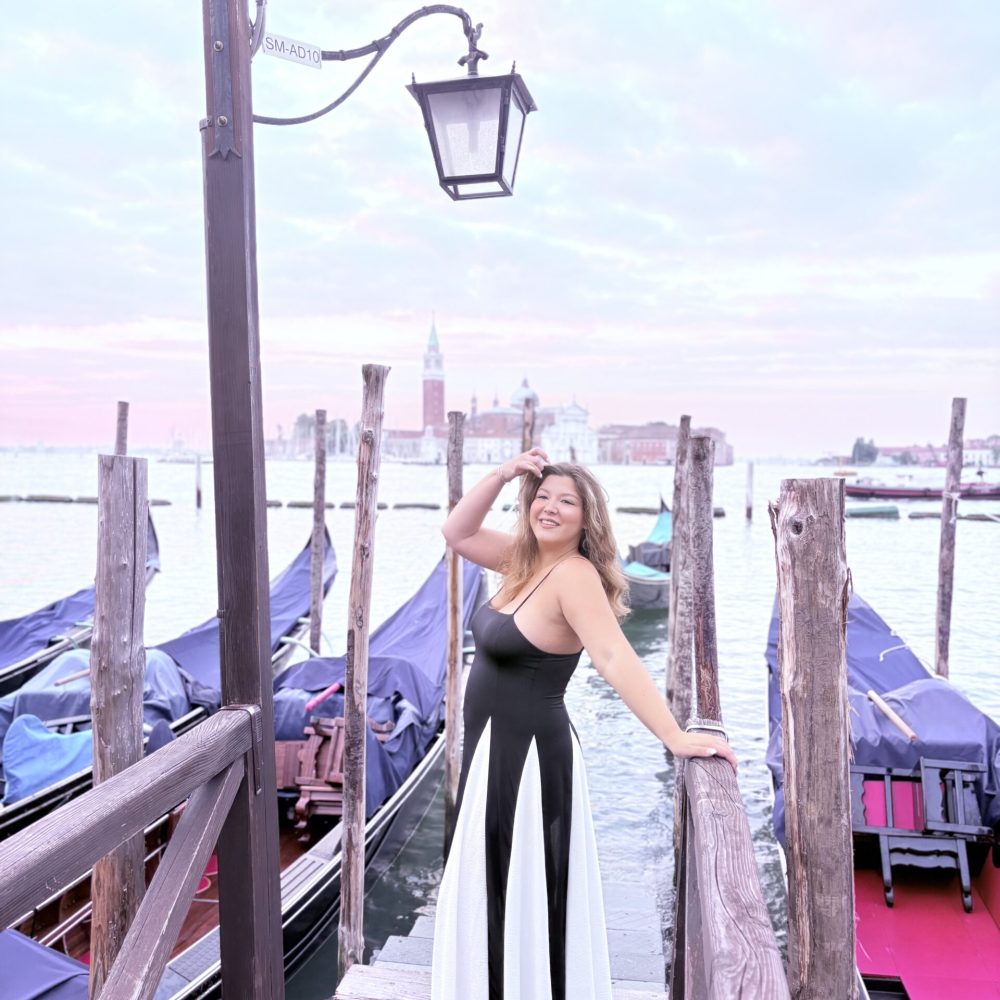 Manon la créatrice de Maui voyages à Venise